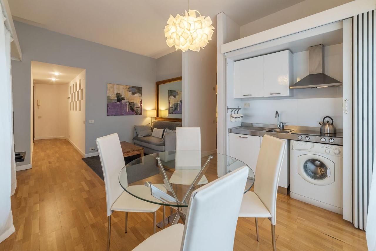 Sant'Angelo Modern Apartment Roma Exterior foto